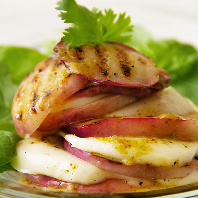 Nectarine & Mozzarella Stacked Salad