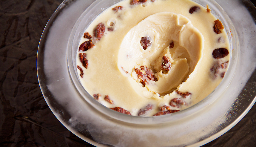 Winter Ice Cream with Maple and Cinnamon