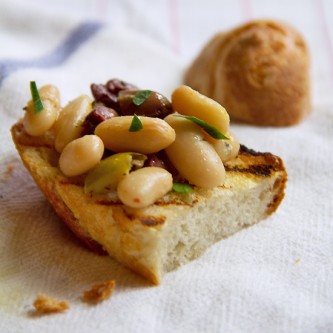 White Bean Crostini with Olives