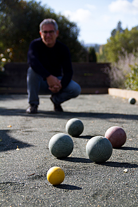 Sippity Sup plays bocce ball in the Anderson Valley, CA