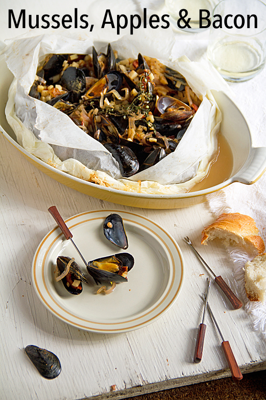 Mussels, Bacon and Apples Baked in Parchment