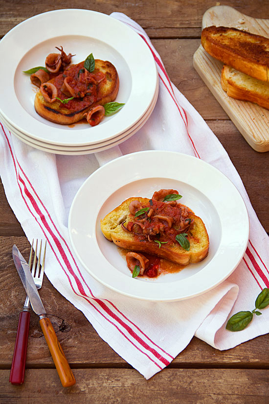 Slow-Cooked Calamari with Tomatoes and Basil (All'acqua Pazza)