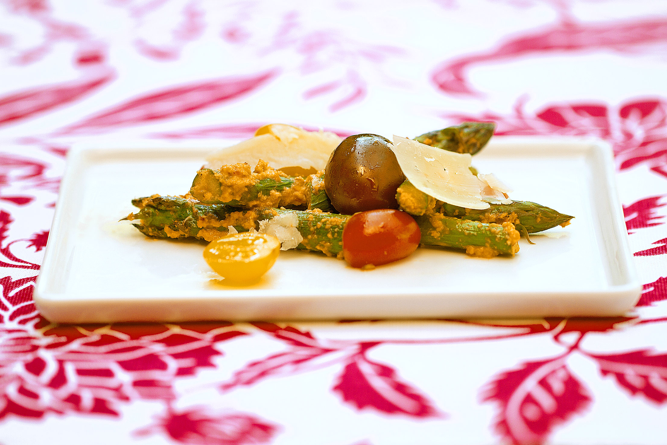 Roasted Asparagus with Tomato-Almond Pesto Trapanese