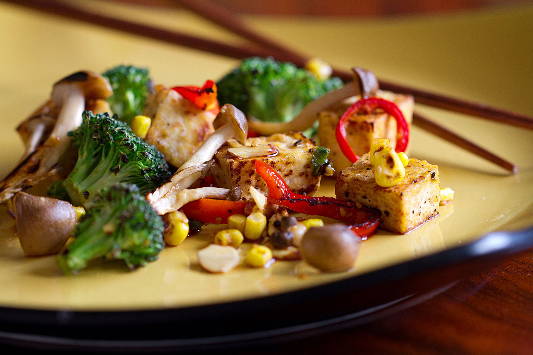 Tofu Stir-Fry with Veggies and Beech Mushrooms