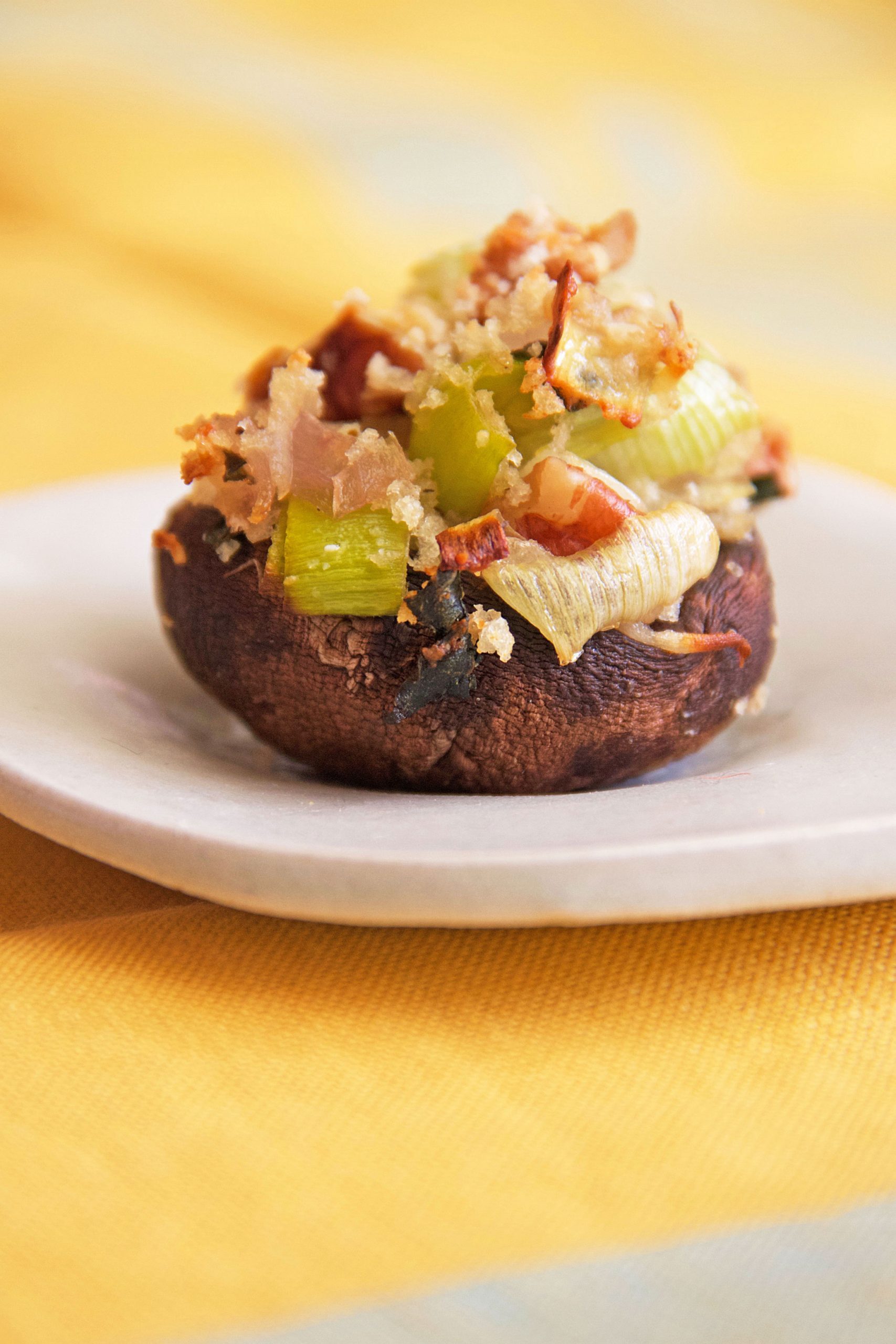 Simple Stuffed Mushrooms with Leeks and Pecans