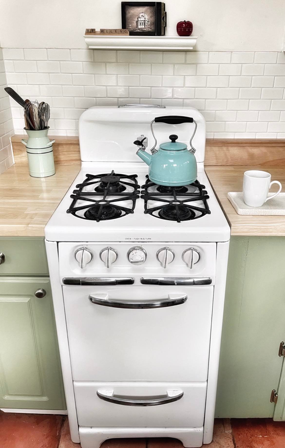 Small Kitchen Vintage Stove