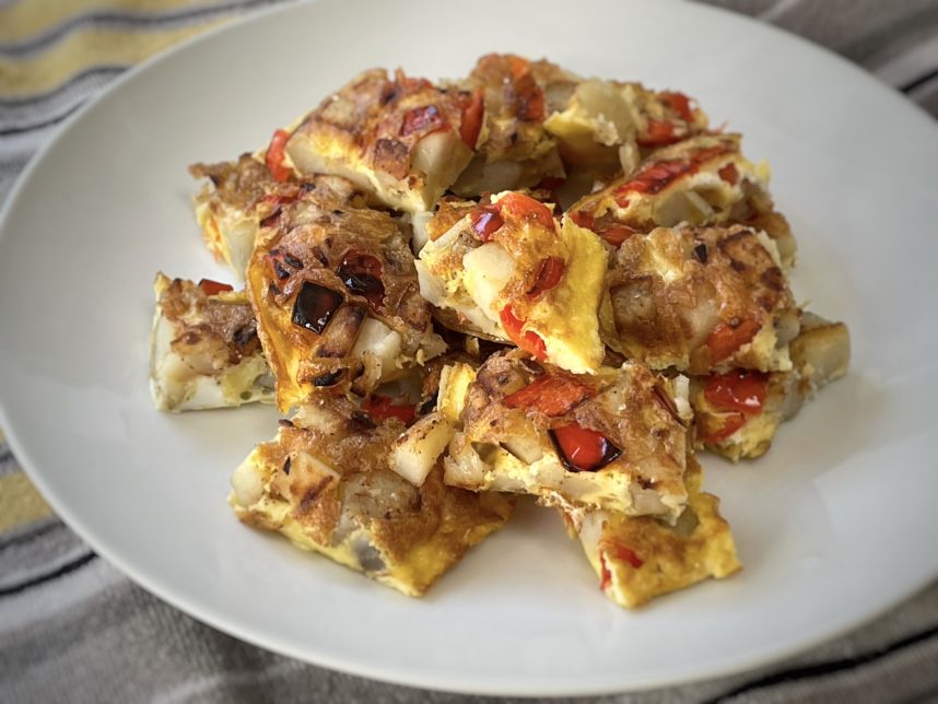 Simple Frittata with potato and bell pepper