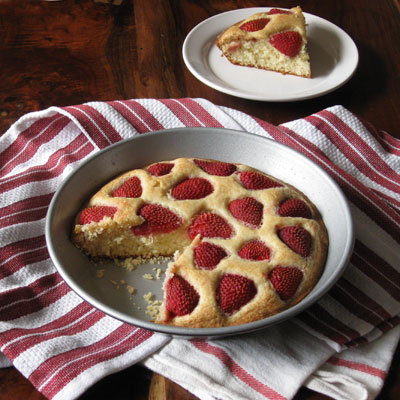 strawberry cake is cooling